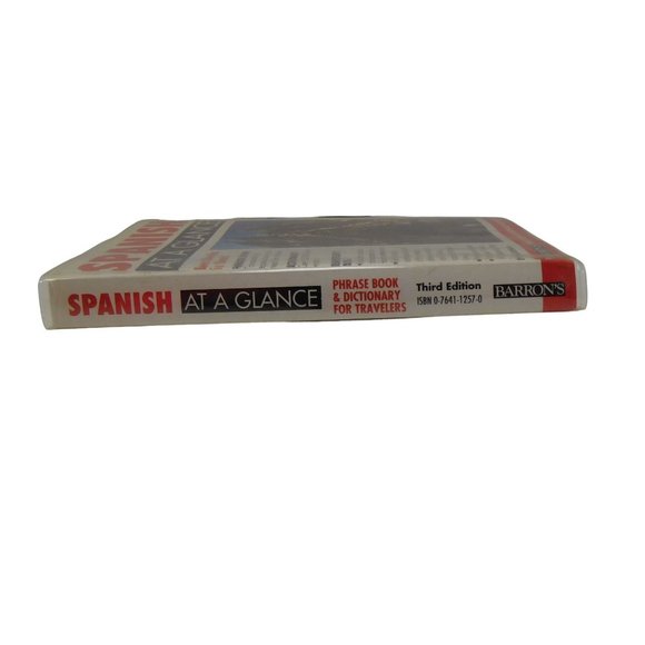 Spanish at a Glance: Phrase Book Dictionary for Travelers - Picture 5 of 7